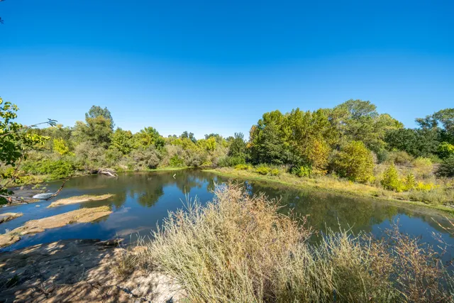 $629,500 | 8688 Camino Del Arroyo, Palo Cedro, CA 96073