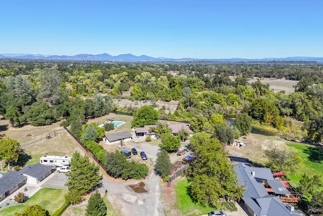 $629,500 | 8688 Camino Del Arroyo, Palo Cedro, CA 96073