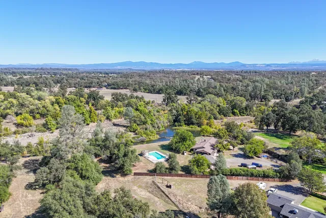 $629,500 | 8688 Camino Del Arroyo, Palo Cedro, CA 96073