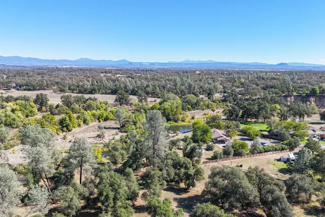$629,500 | 8688 Camino Del Arroyo, Palo Cedro, CA 96073