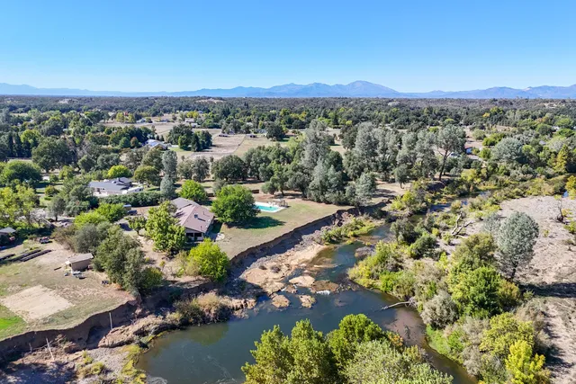 $629,500 | 8688 Camino Del Arroyo, Palo Cedro, CA 96073