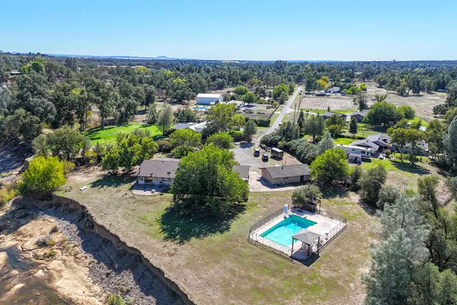 $629,500 | 8688 Camino Del Arroyo, Palo Cedro, CA 96073