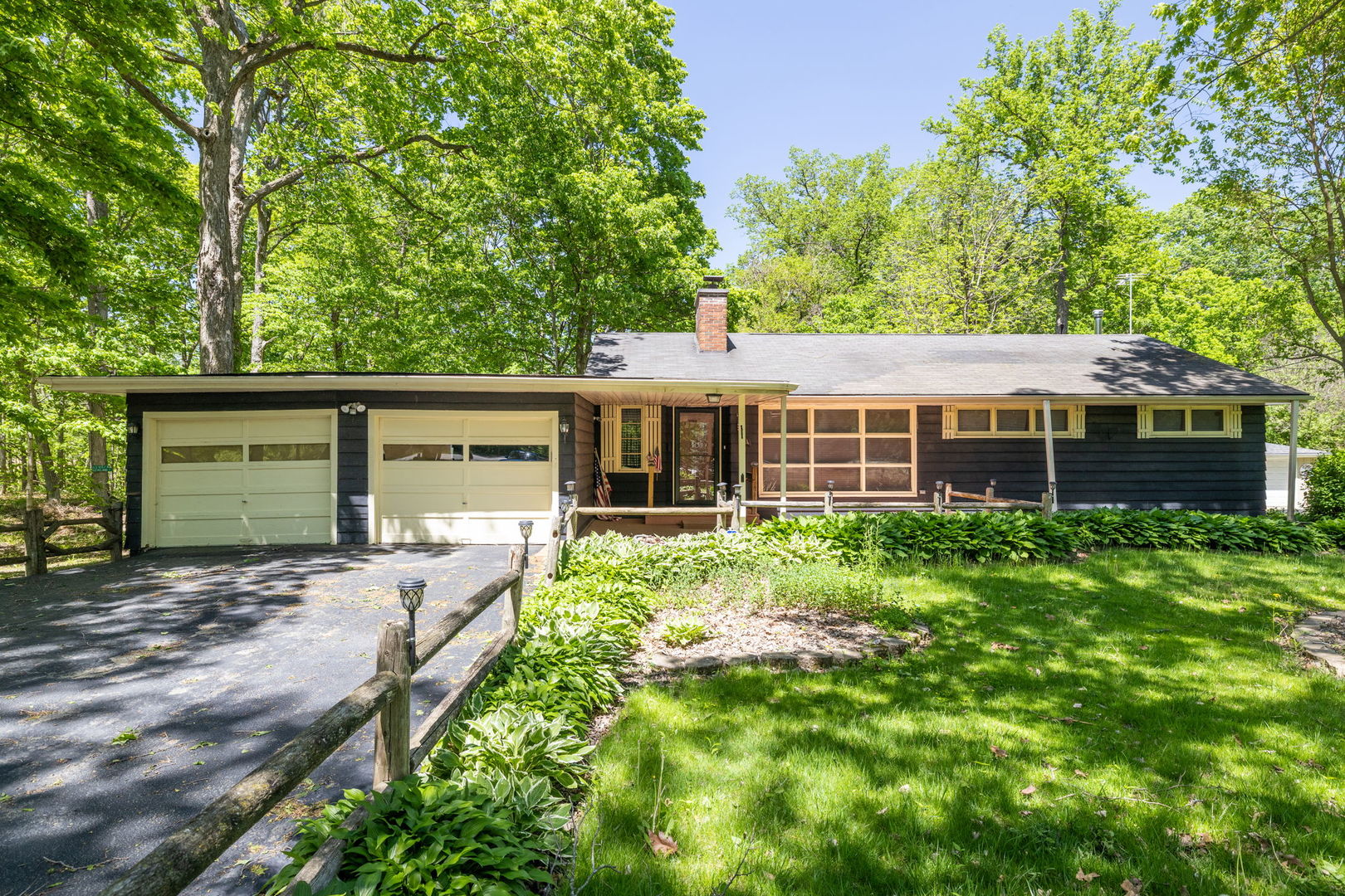 11040 Cleveland Road Mokena, IL 60448 - Photo 1 of 28 a front view of house with yard and green space