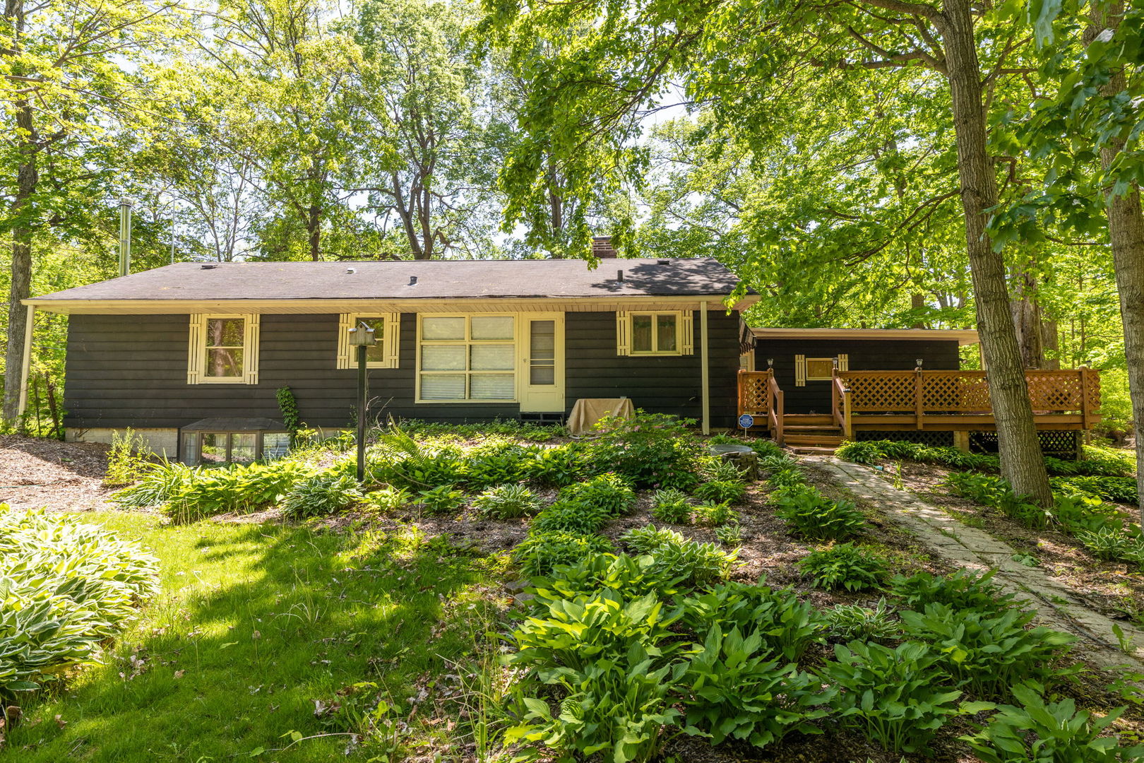 11040 Cleveland Road Mokena, IL 60448 - Photo 2 of 28 front view of a house with a yard