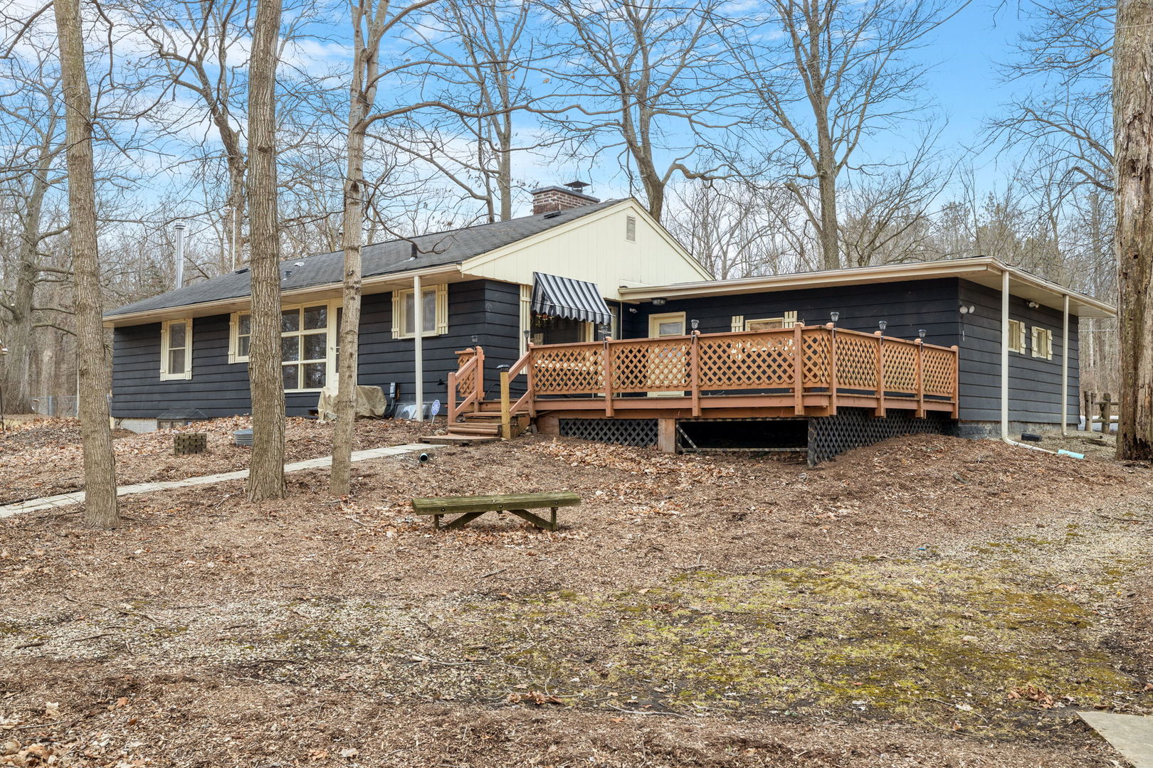 11040 Cleveland Road Mokena, IL 60448 - Photo 7 of 28 a house view with a backyard space