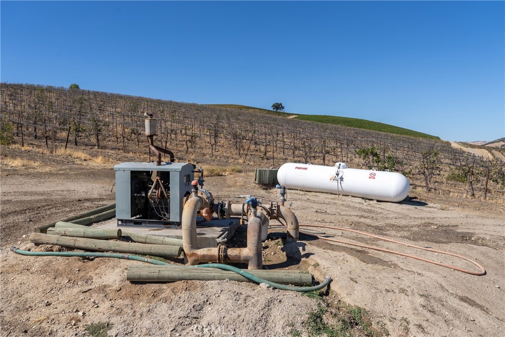 5790 Hog Canyon Road San Miguel, CA 93451 - Photo 18 of 38