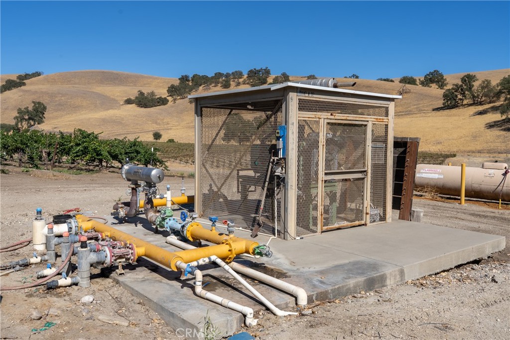 5790 Hog Canyon Road San Miguel, CA 93451 - Photo 19 of 38