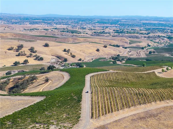 $3,150,000 | 5790 Hog Canyon Road, San Miguel, CA 93451