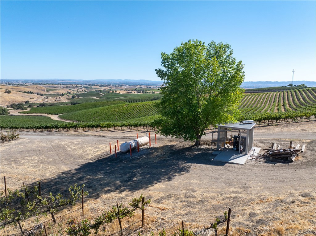 5790 Hog Canyon Road San Miguel, CA 93451 - Photo 33 of 38