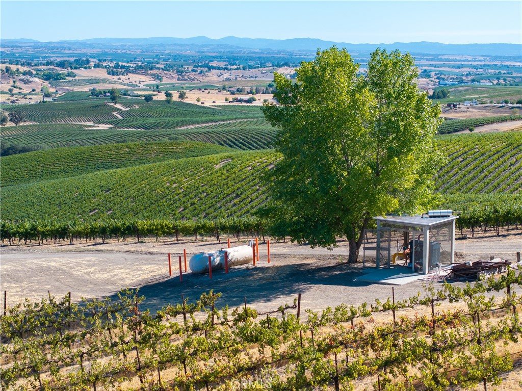 5790 Hog Canyon Road San Miguel, CA 93451 - Photo 34 of 38