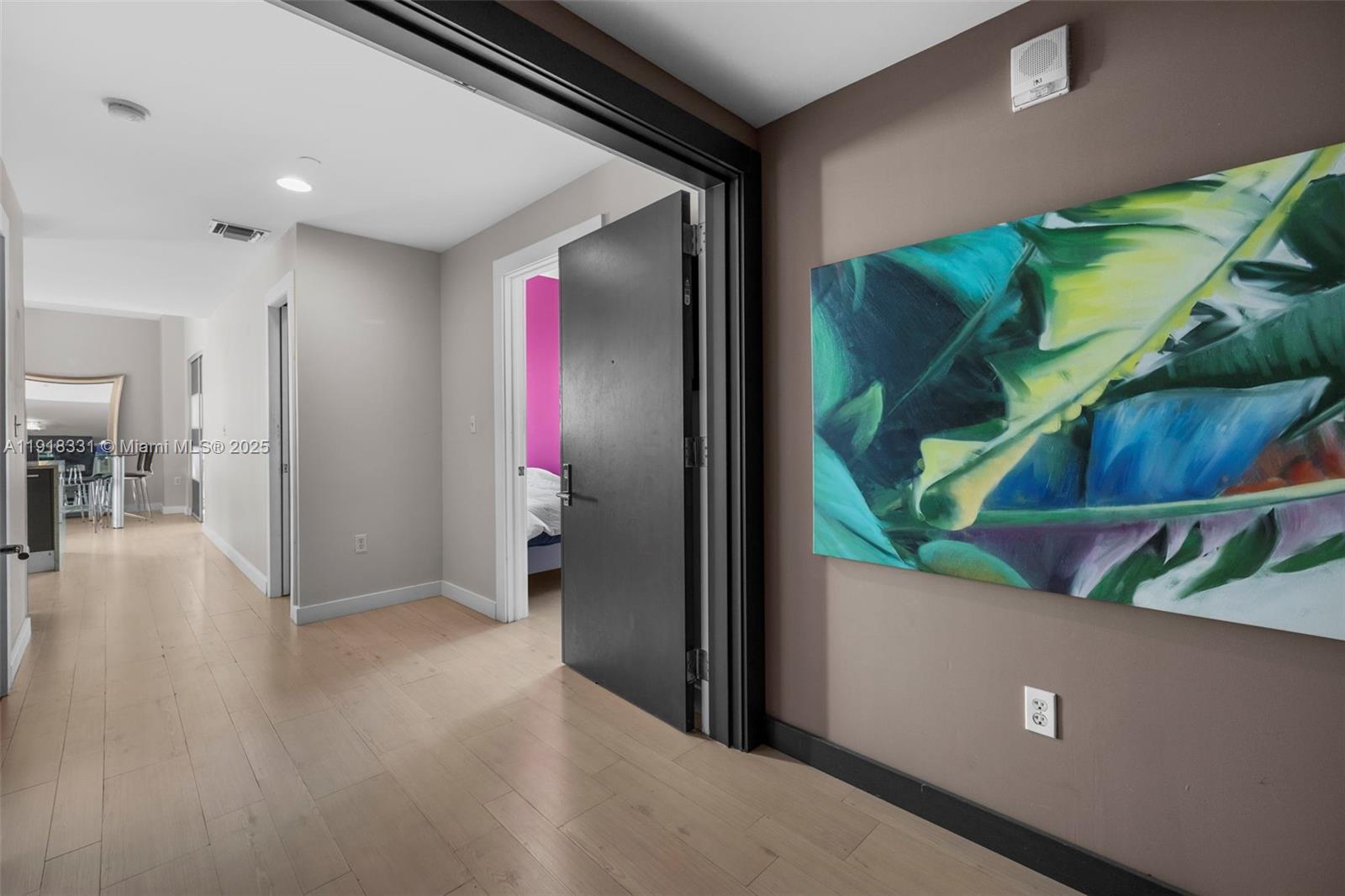 900 Biscayne Boulevard, Unit 2401 Miami, FL 33132 - Photo 2 of 33 a view of livingroom with furniture