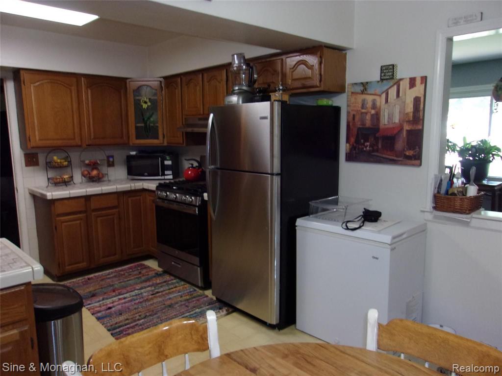 9324 Field Road Algonac, MI 48001 - Photo 17 of 40