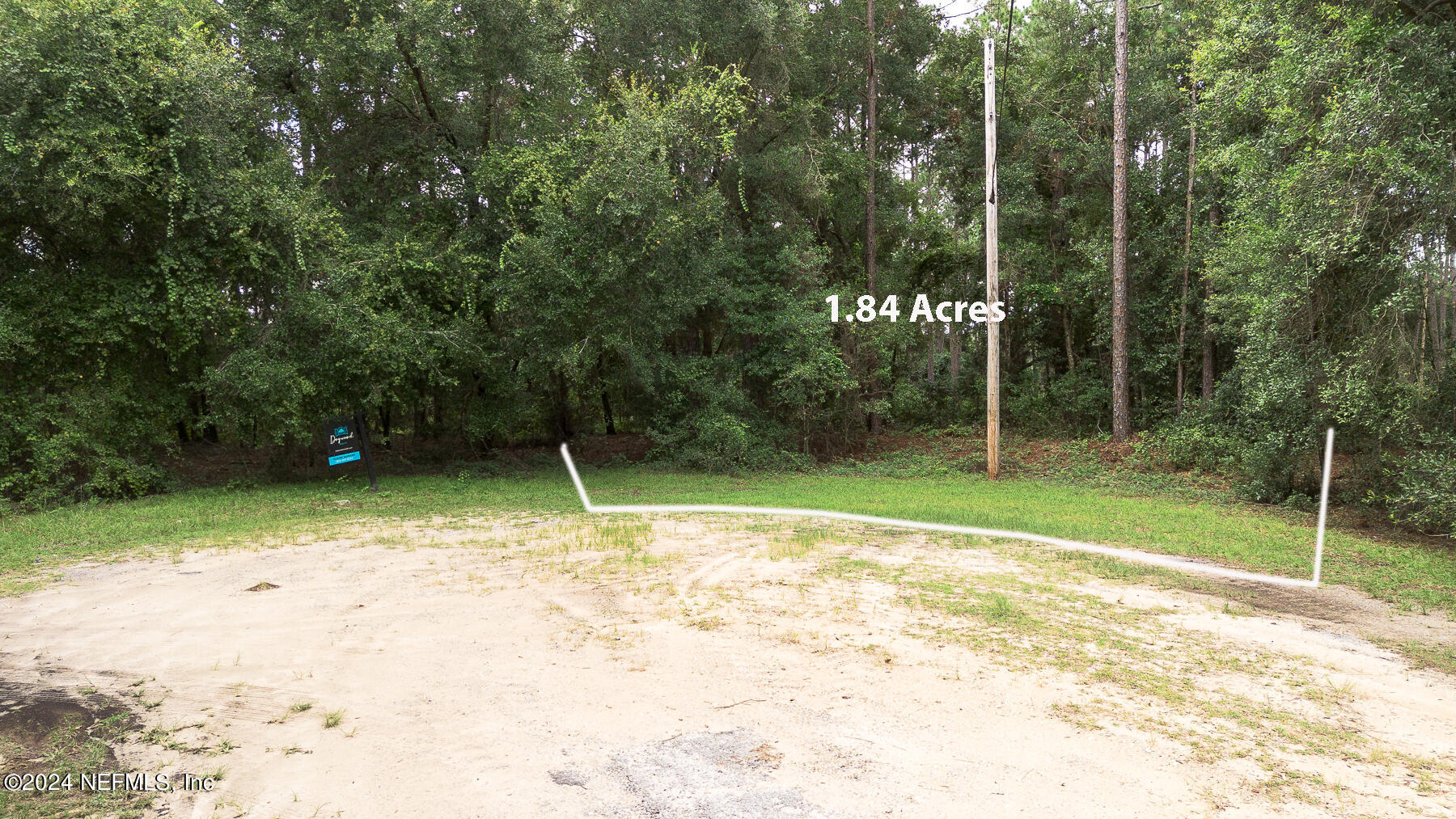 5394 Custer Street Keystone Heights, FL 32656 - Photo 3 of 7 a view of a backyard