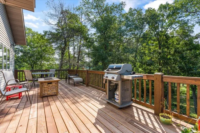 $650,000 | 11423 Fawn Lake Road, Breezy Point, MN 56472