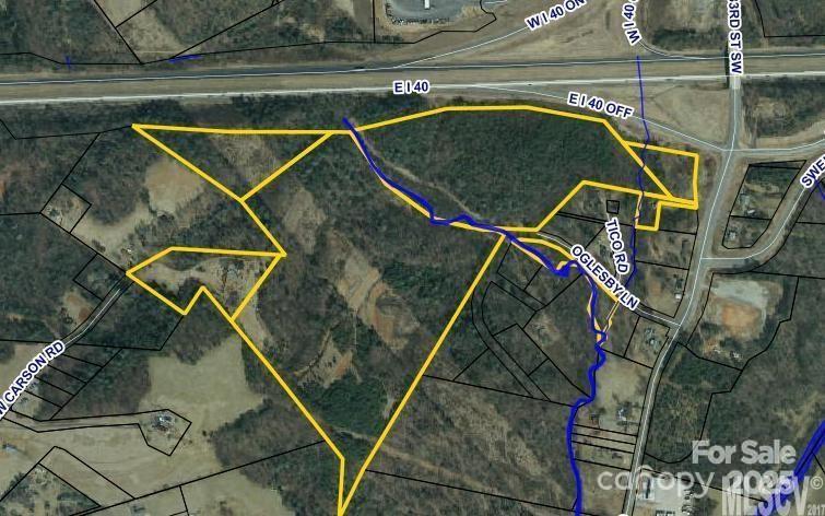 1873 Old Shelby Road Hickory, NC 28602 - Photo 2 of 3 a view of a tennis room