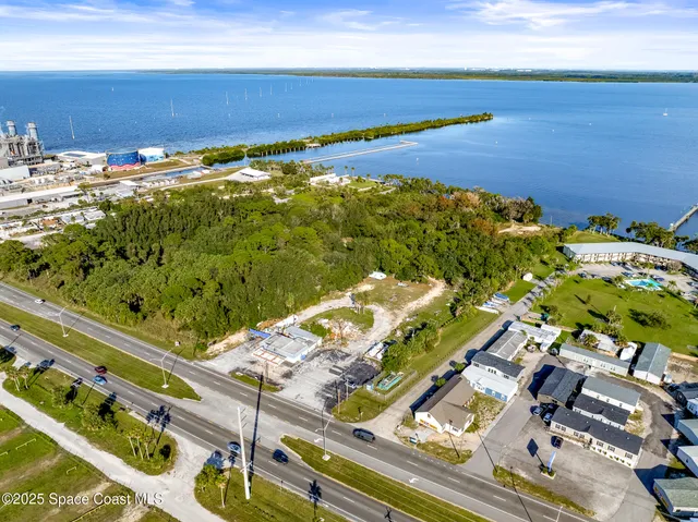 $899,000 | 5660 N Highway, Cocoa, FL 32927