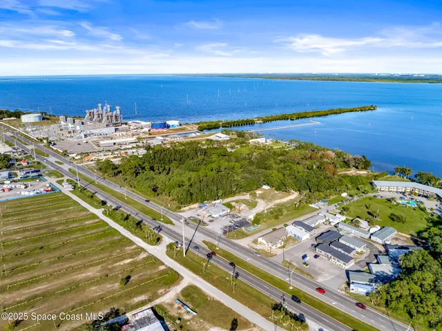 $899,000 | 5660 N Highway, Cocoa, FL 32927