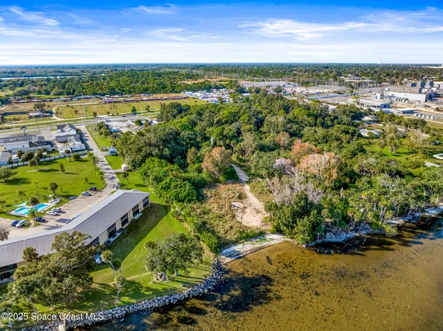 $899,000 | 5660 N Highway, Cocoa, FL 32927