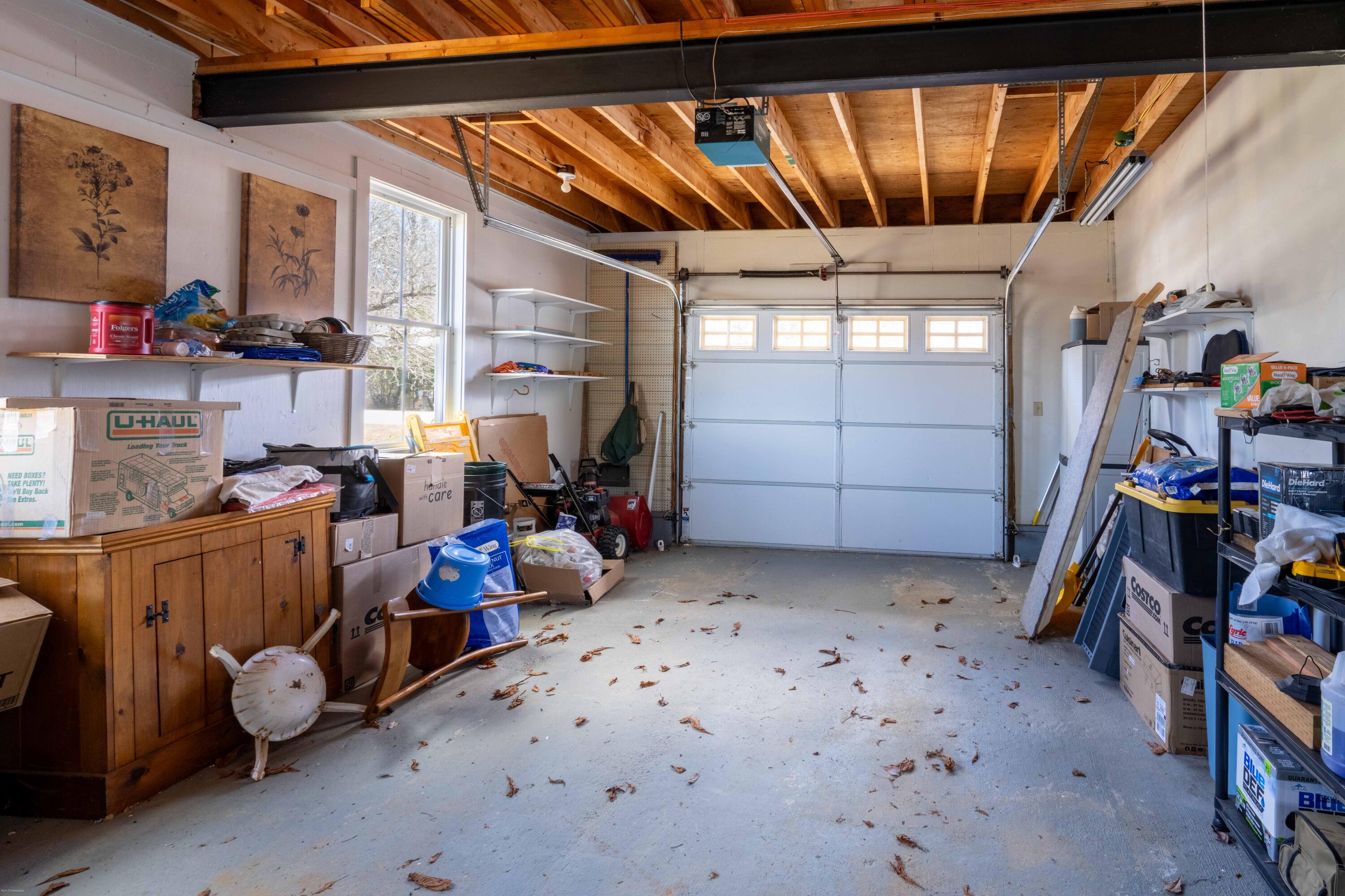 1052 Meadow Pond Road Islesboro, ME 04848 - Photo 29 of 37 1052 meadow pond rd-interior-39
