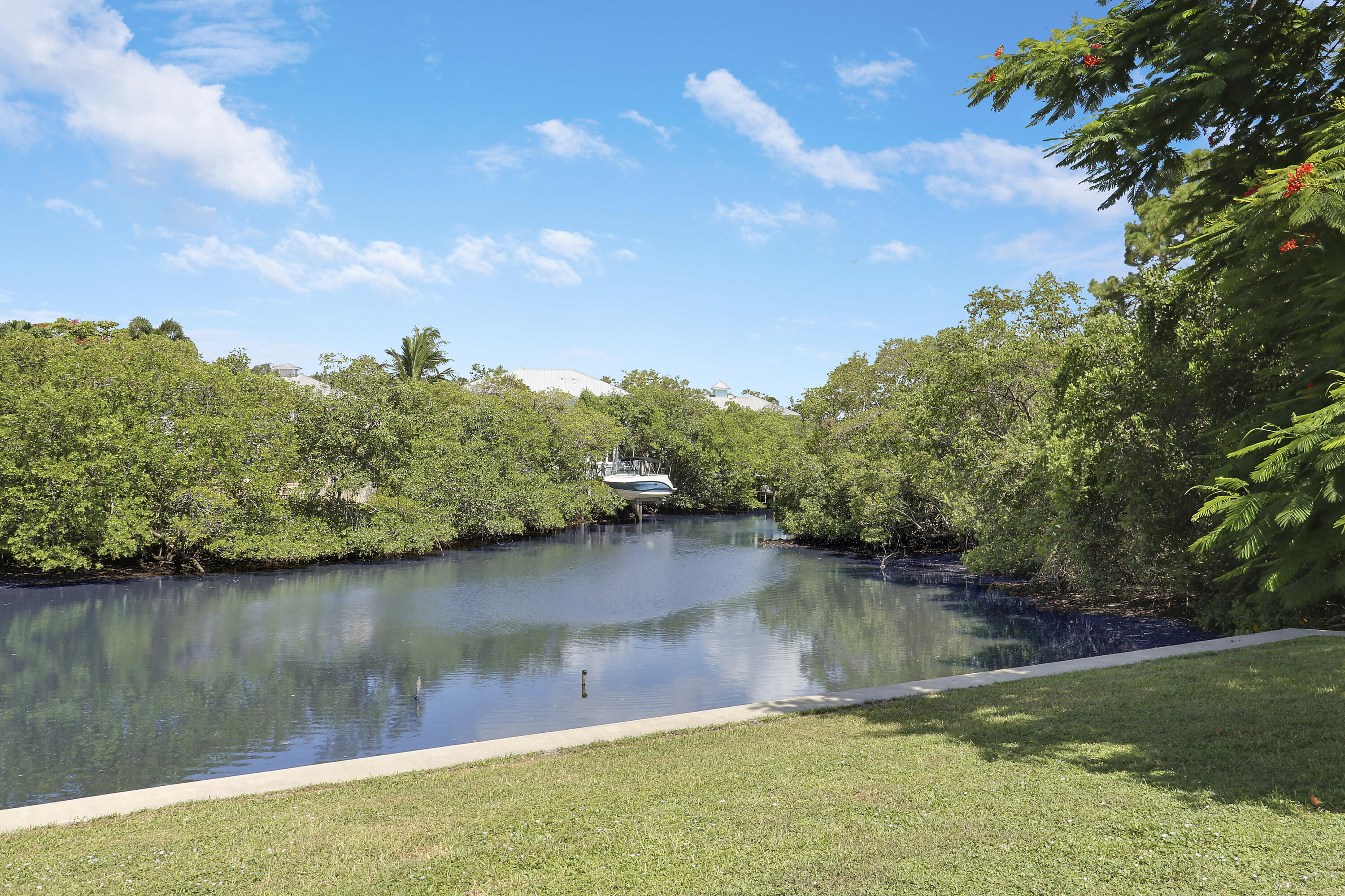 1329 Chippewa Street Jupiter, FL 33458 - Photo 3 of 36 House-35