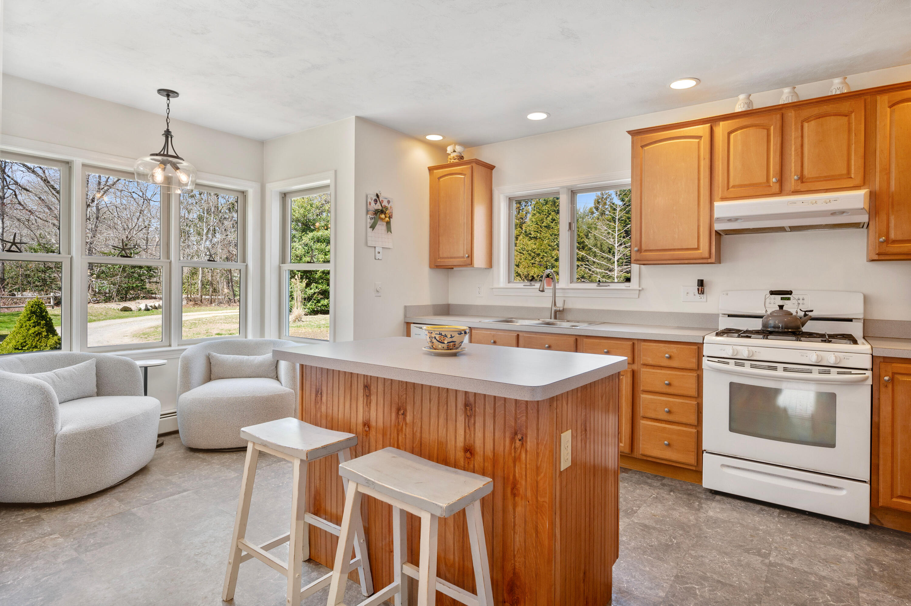 735 Oak Street West Barnstable, MA 02668 - Photo 11 of 35 CopyofIMG_6978