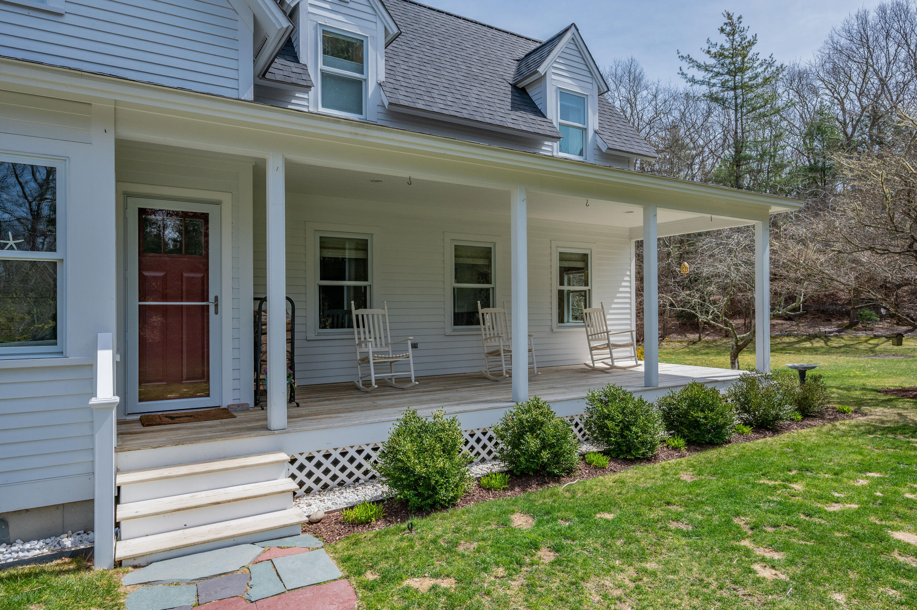 735 Oak Street West Barnstable, MA 02668 - Photo 4 of 35 IMG_7158