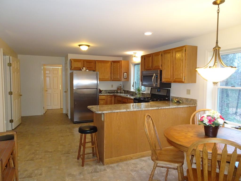 37 Meetinghouse Road Keene, NH 03431 - Photo 9 of 14