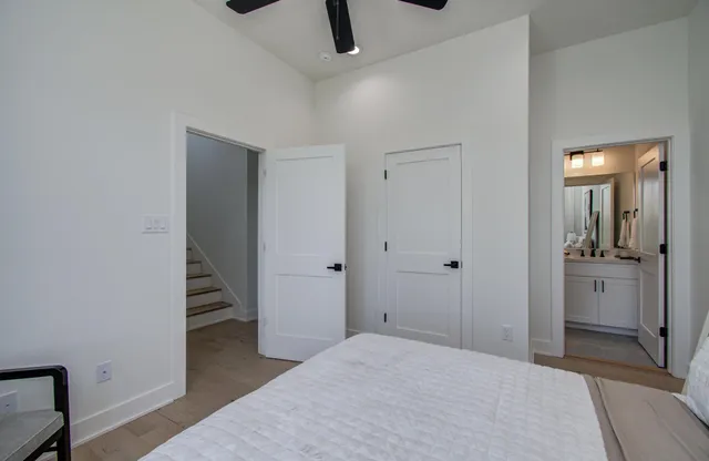 $4,499 | 8702 Ojeman Crk Lane, Houston, TX 77055