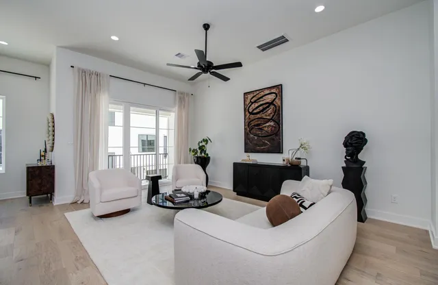 $4,499 | 8702 Ojeman Crk Lane, Houston, TX 77055