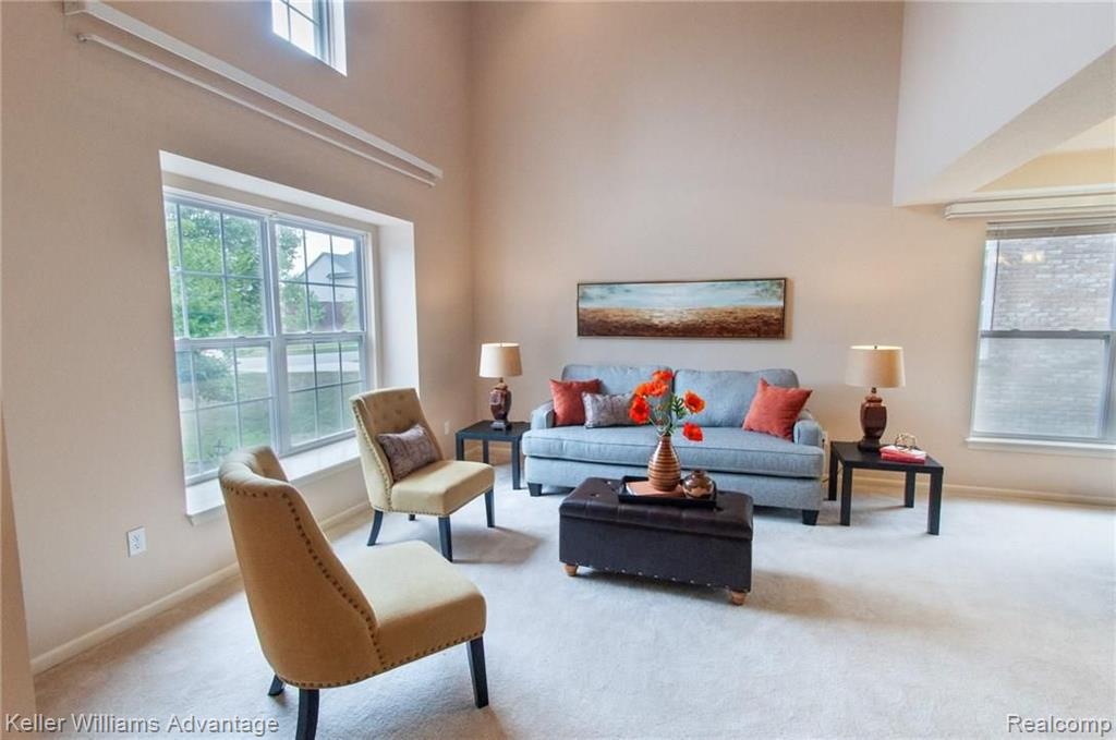 16405 Ridgewood Court Northville, MI 48168 - Photo 7 of 41