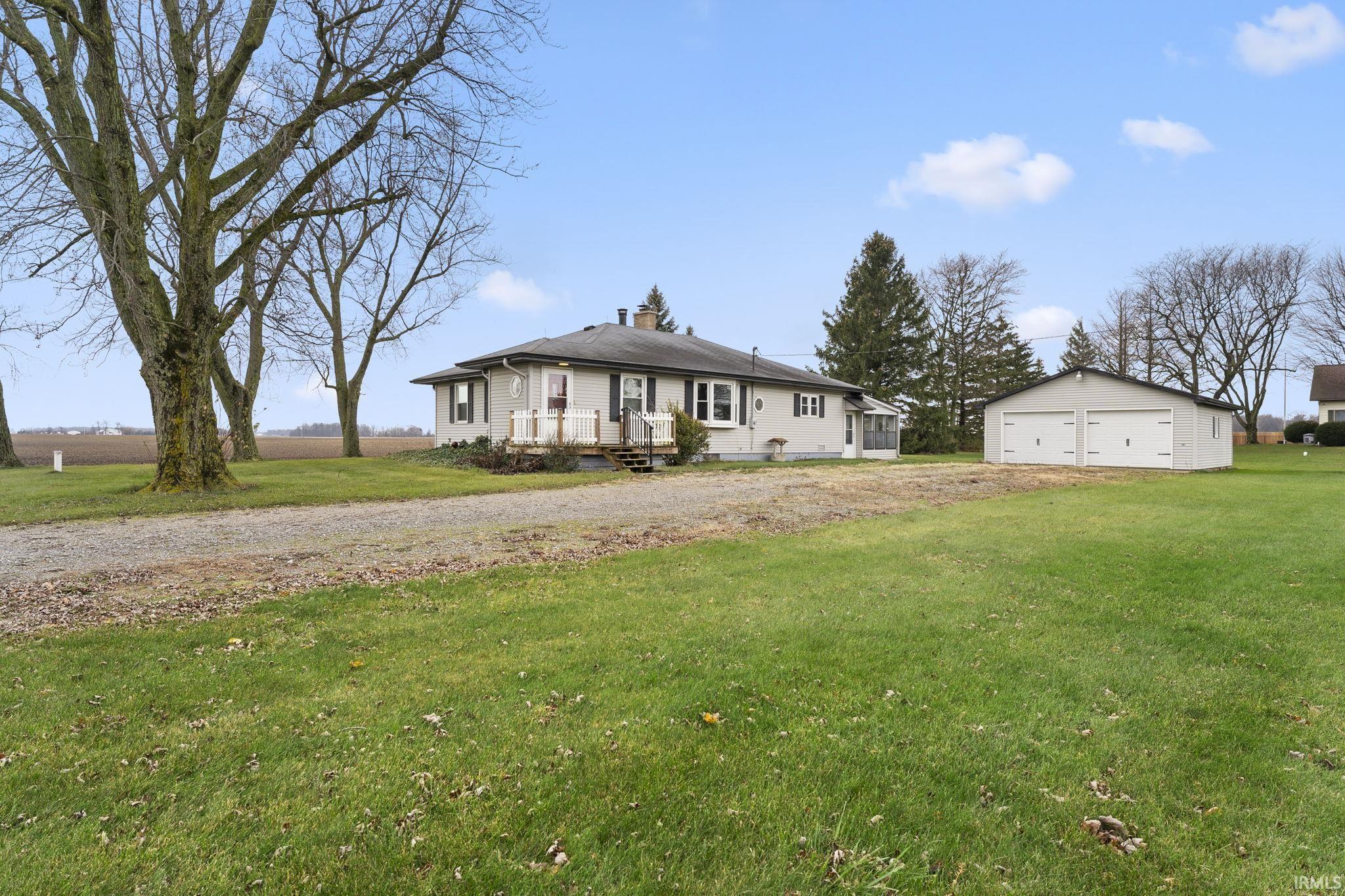 10690 Highway 101 Decatur, IN 46733 - Photo 2 of 35