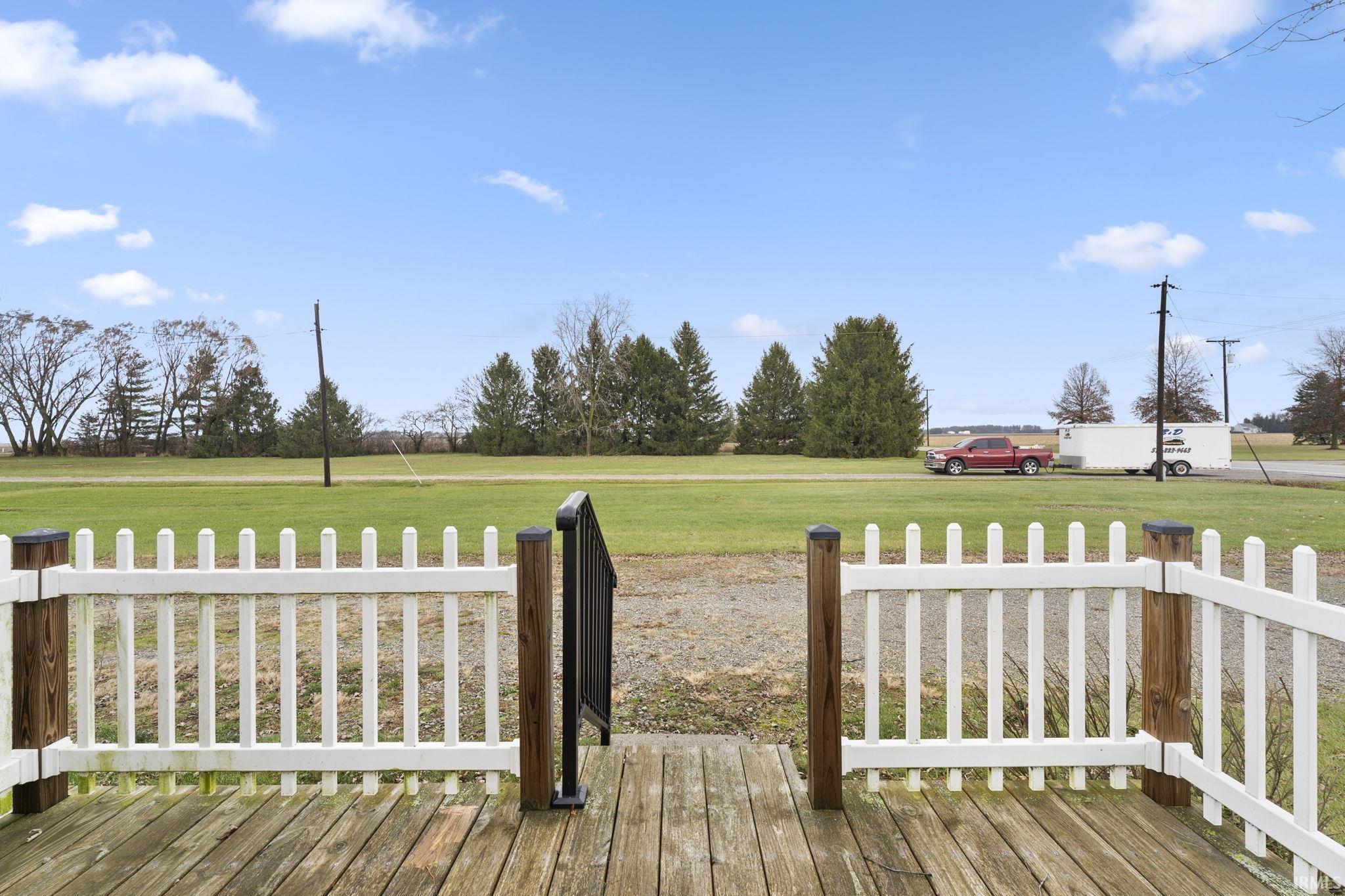 10690 Highway 101 Decatur, IN 46733 - Photo 8 of 35