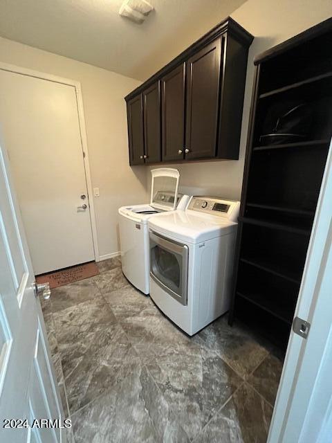 2610 West Royer Road Phoenix, AZ 85085 - Photo 29 of 40 Laundry Room