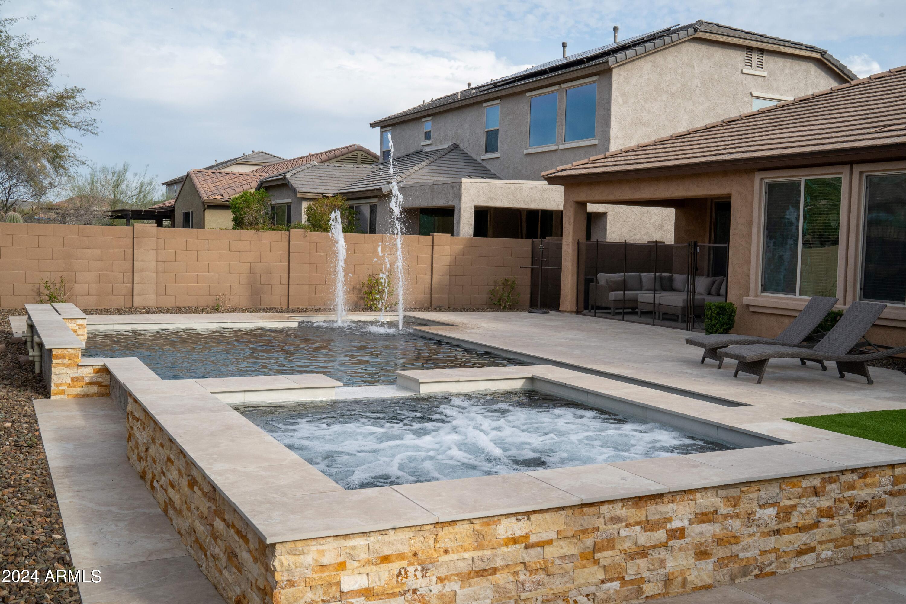 2610 West Royer Road Phoenix, AZ 85085 - Photo 9 of 40 Pool & Spa Water Features