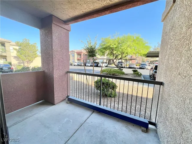 $1,630 | 8000 West Badura Avenue, Unit 1050, Las Vegas, NV 89113