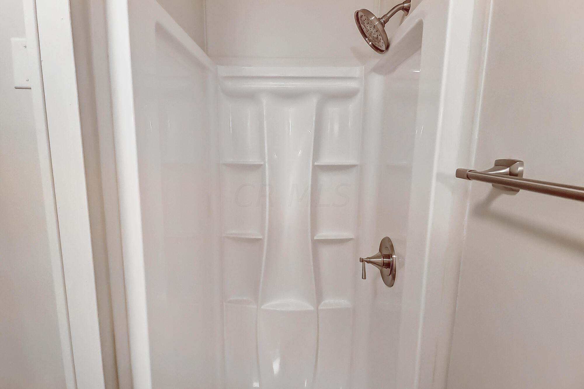 5155 Deeds Road Southwest Pataskala, OH 43062 - Photo 31 of 44 Full bathroom 2