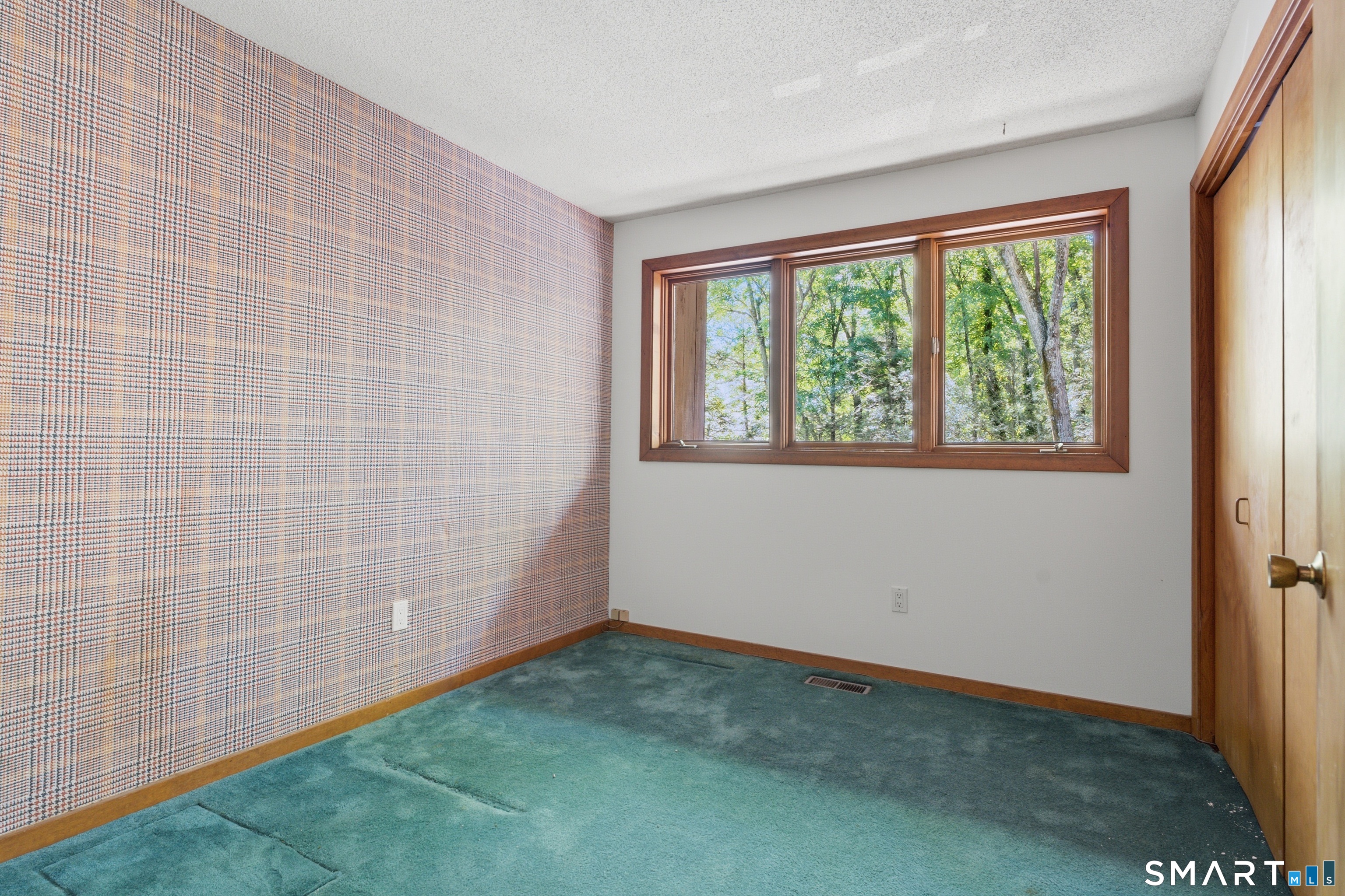 53 Summer Hill Road Madison, CT 06443 - Photo 18 of 29
