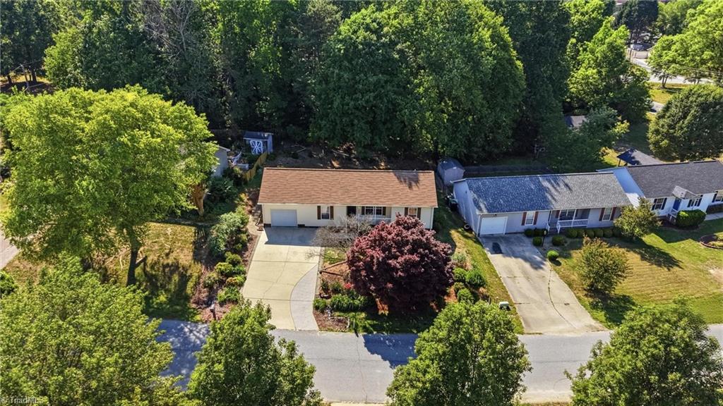 3604 Akers Court High Point, NC 27263 - Photo 30 of 32