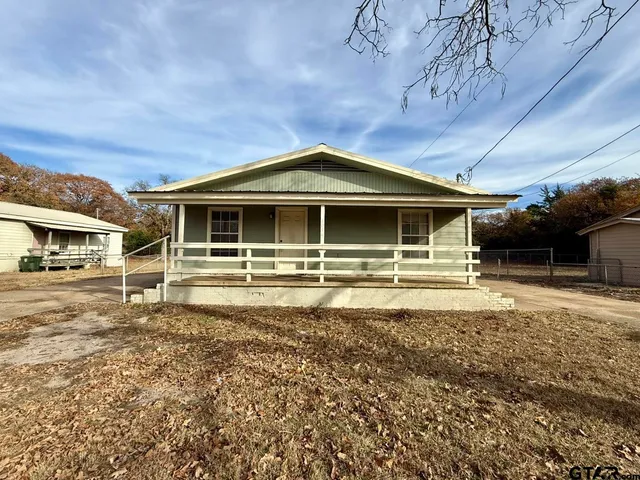 $1,195 | 1016 South Bennett Avenue, Tyler, TX 75701