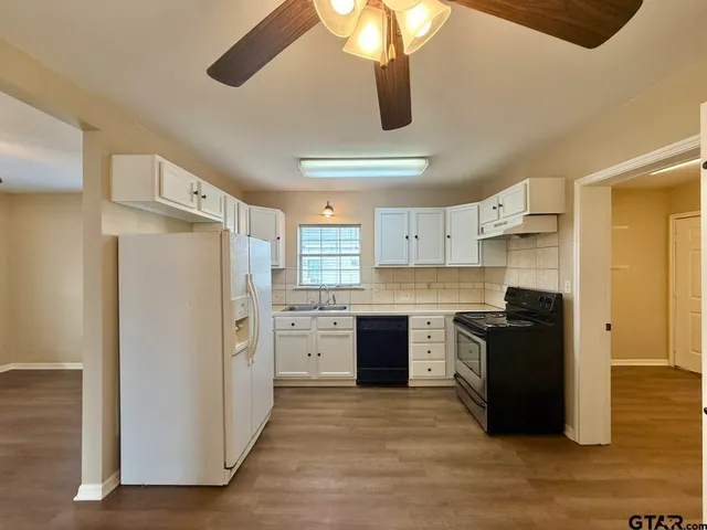 $1,195 | 1016 South Bennett Avenue, Tyler, TX 75701