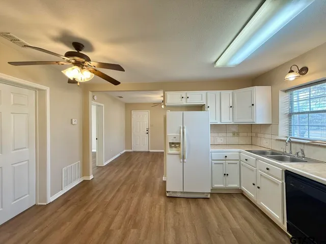 $1,195 | 1016 South Bennett Avenue, Tyler, TX 75701