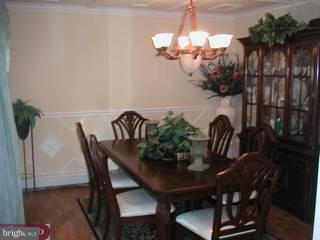 72 Terrace Road Levittown, PA 19056 - Photo 3 of 6