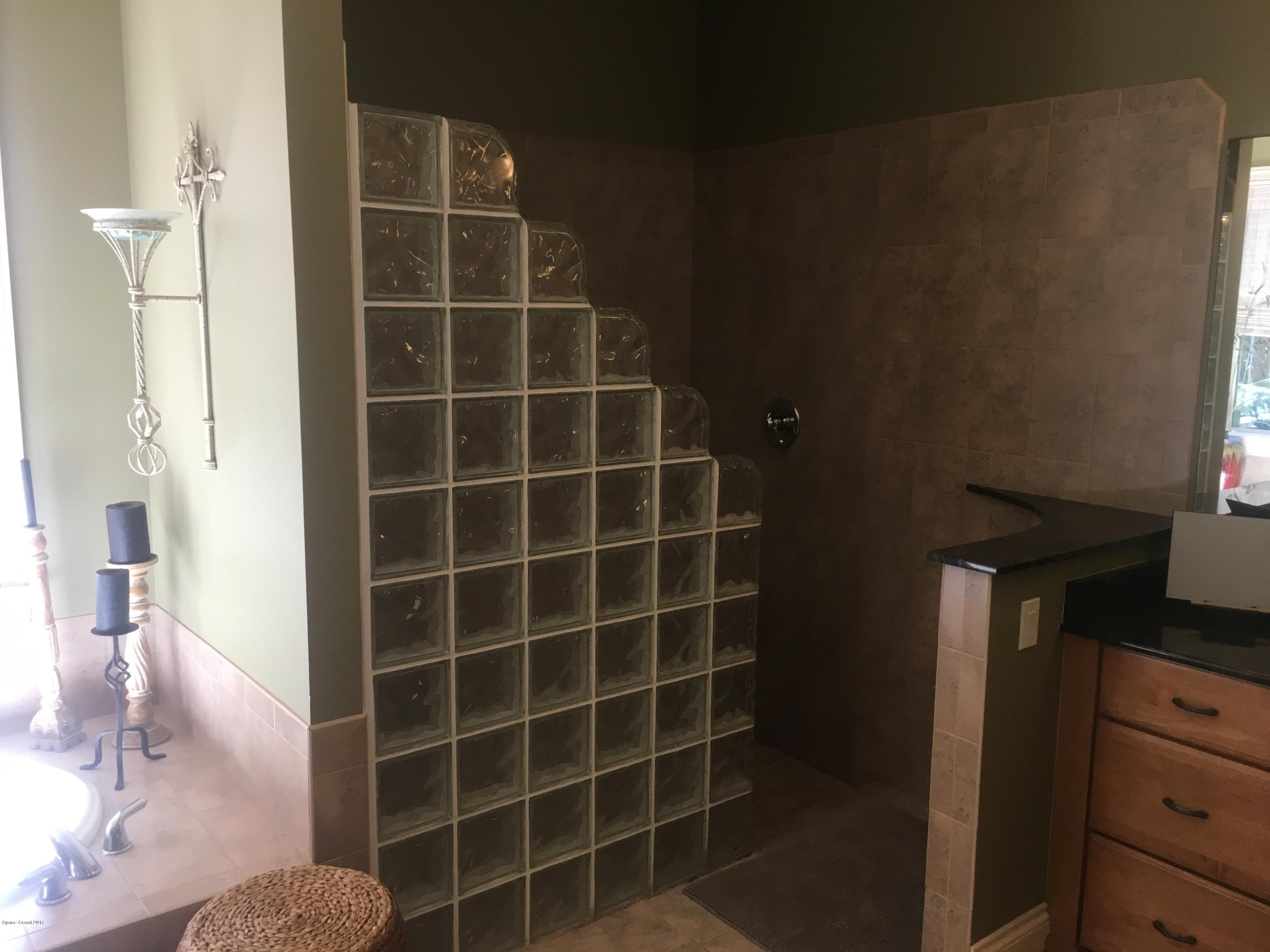4470 Country Road Melbourne, FL 32934 - Photo 12 of 24 082