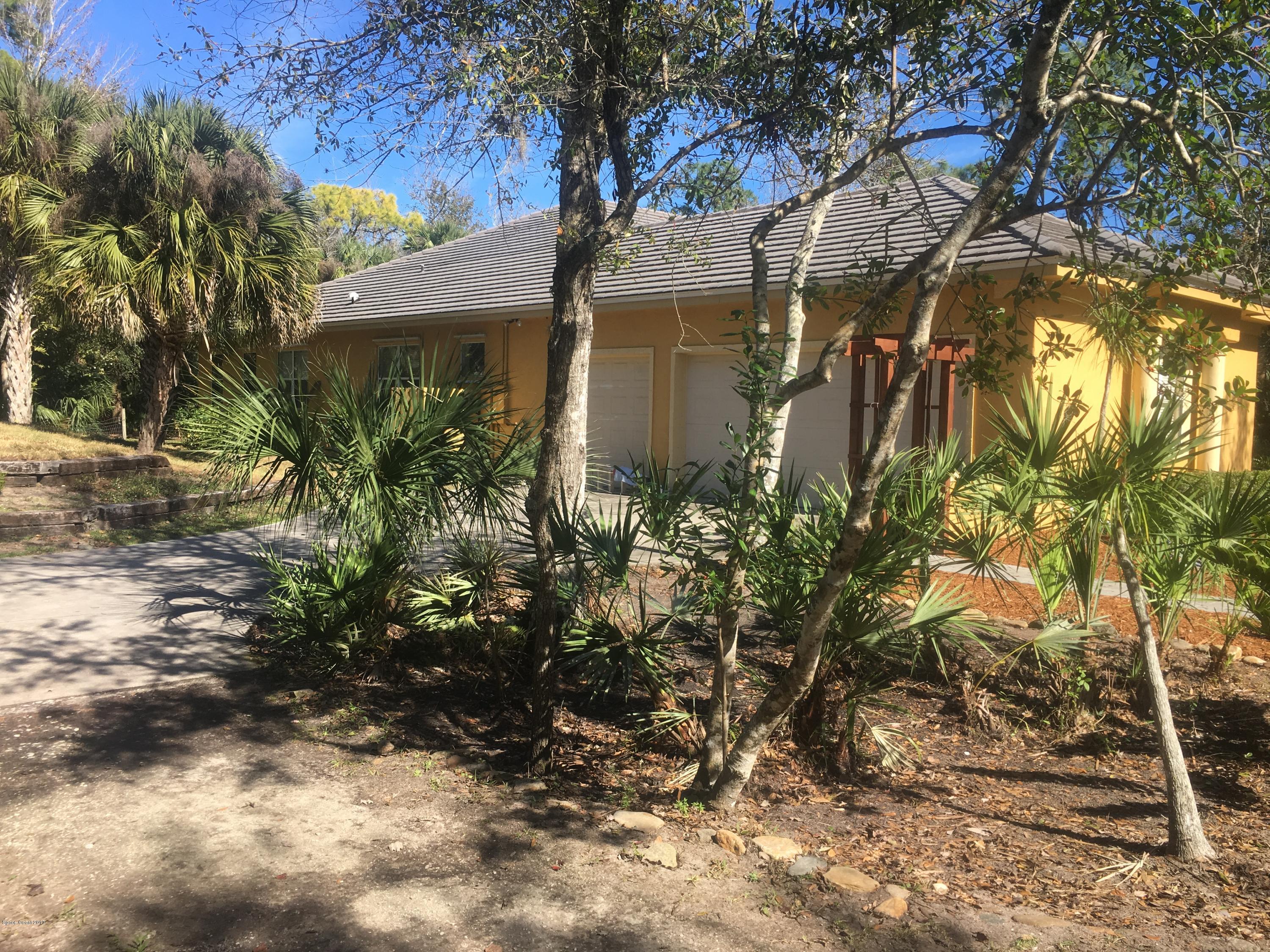 4470 Country Road Melbourne, FL 32934 - Photo 4 of 24 028