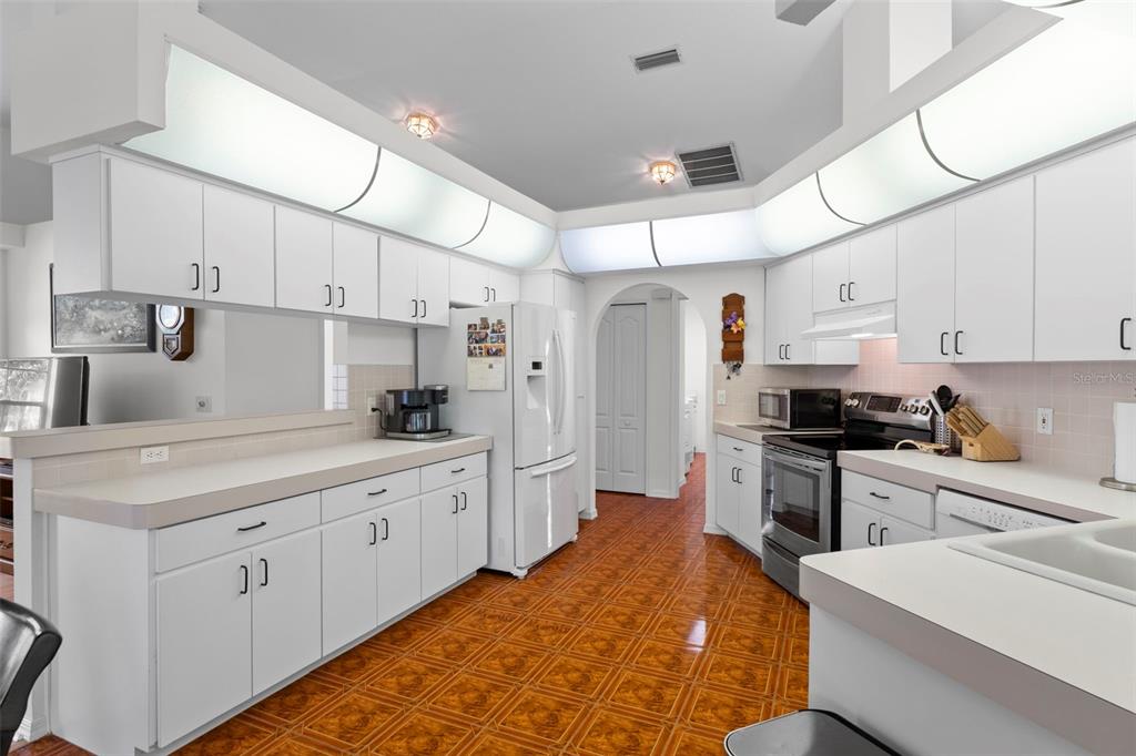 3047 Rippling Brook Way Spring Hill, FL 34606 - Photo 10 of 54