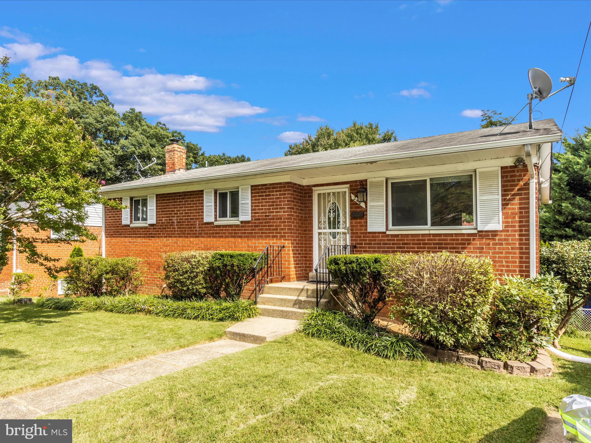 240 Hannes Street Silver Spring, MD 20901 - Photo 39 of 51 Exterior Front