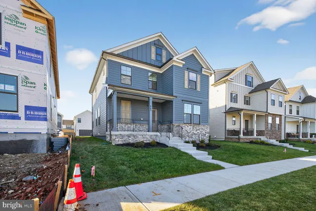 $4,500 | 462 Herringbone Way, Frederick, MD 21701