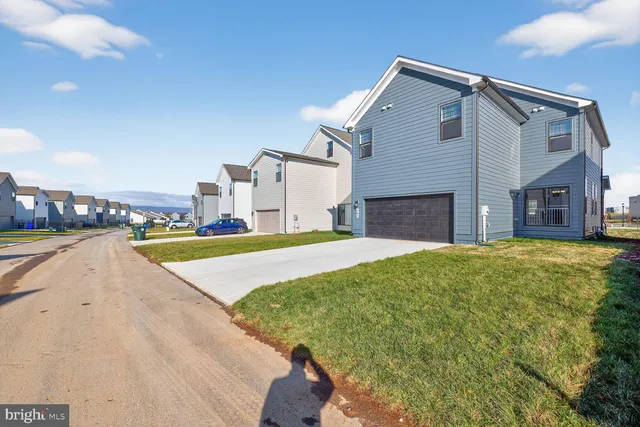 $4,500 | 462 Herringbone Way, Frederick, MD 21701