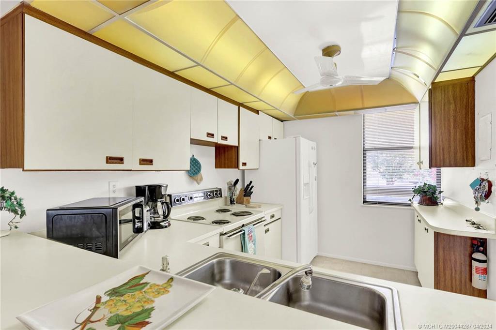 1950 Southwest Palm City Road, Unit 13302 Stuart, FL 34994 - Photo 5 of 27 Gallery Image 5