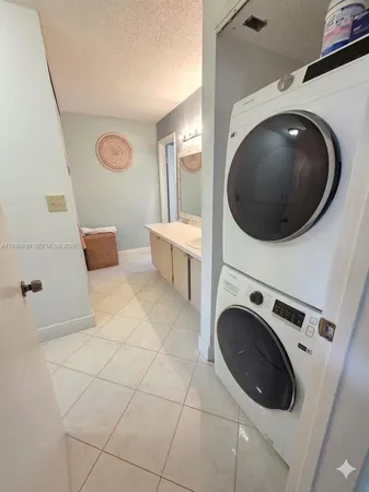 $165,000 | 1751 Northwest 75th Avenue, Unit 313, Plantation, FL 33313